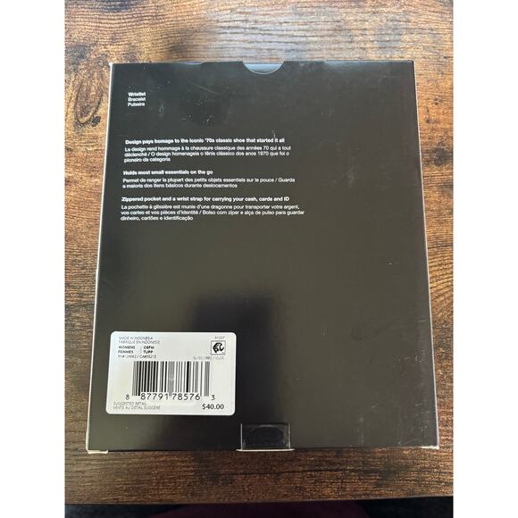 Nike Icon Cortez Wristlet Zipper Pocket Wallet White Silver 5.5"x 4.5" NIB - Picture 2 of 4